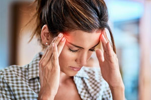 Болит голова мигрень